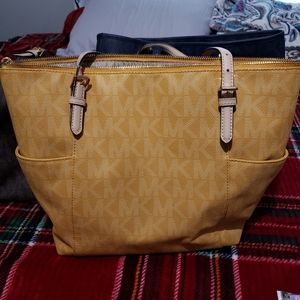 Perfect fall yellow Michael Kors purse